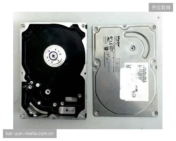 不同品牌POV设备间硬件与数据接口的严重不兼容，正在阻碍一个健康、开放的行业生态形成